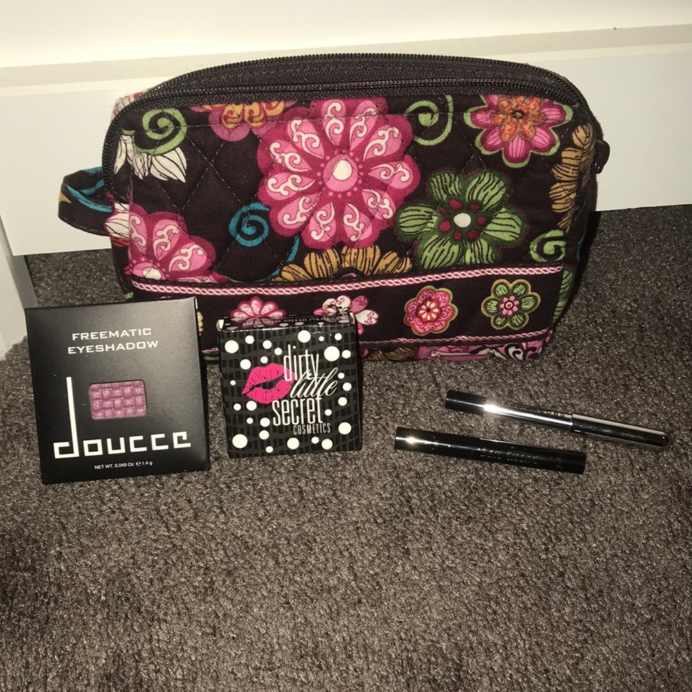 Vera Bradley makeup bag